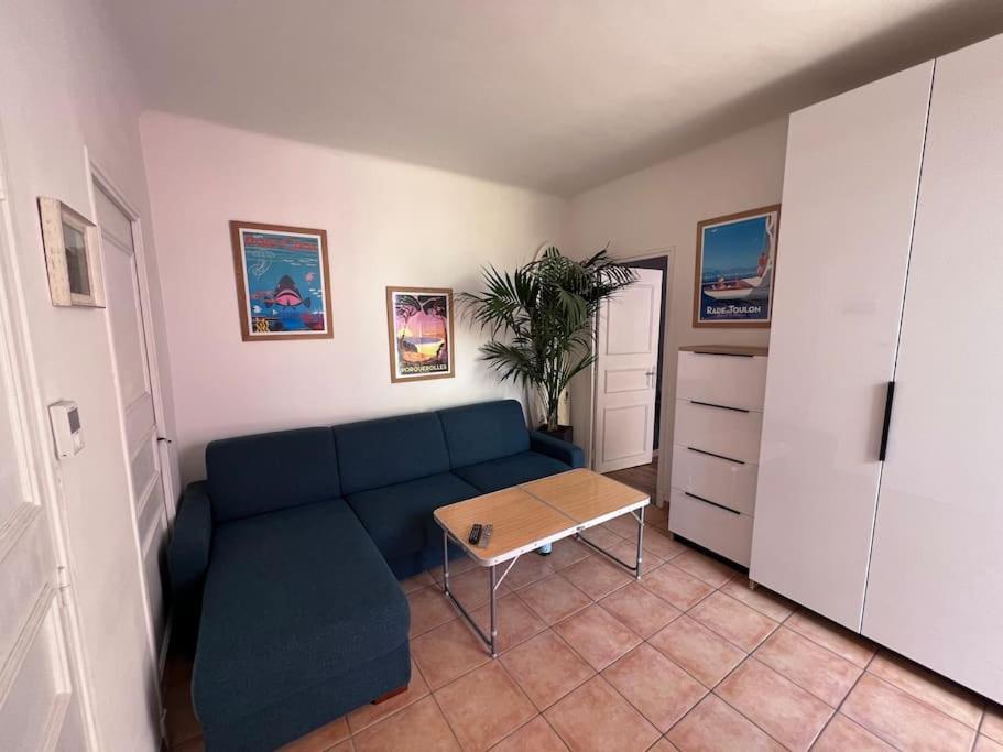 Maison Dans Les Rues Pietonnes Du Vieux Hyères Buitenkant foto