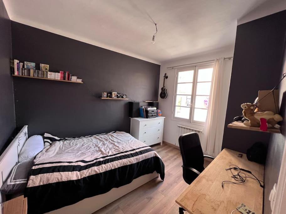 Maison Dans Les Rues Pietonnes Du Vieux Hyères Buitenkant foto